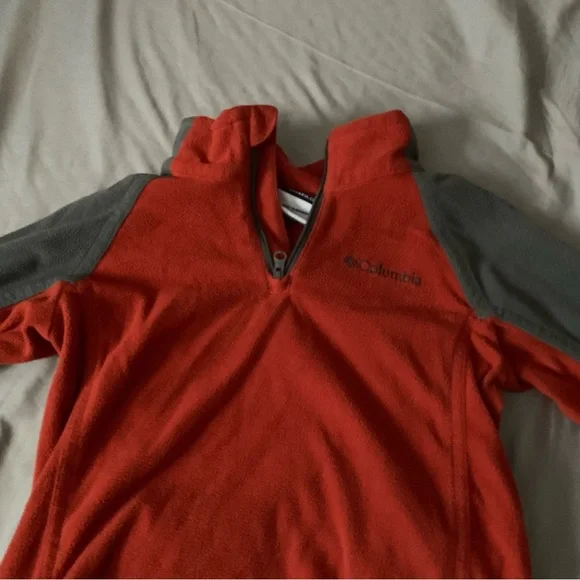Columbia Sweatshirt Pullover Top Kid Toddler Baby Size 2T - Picture 2 of 9